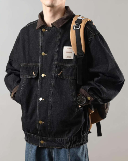 Andres - A simple denim jacket with a polo-style collar, buttoned front and multiple pockets.